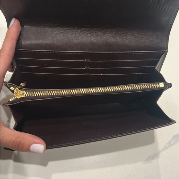 Louis Vuitton Vernis Portefeuille Sarah Wallet Amarante / Burgundy - EUC - Picture 10 of 16